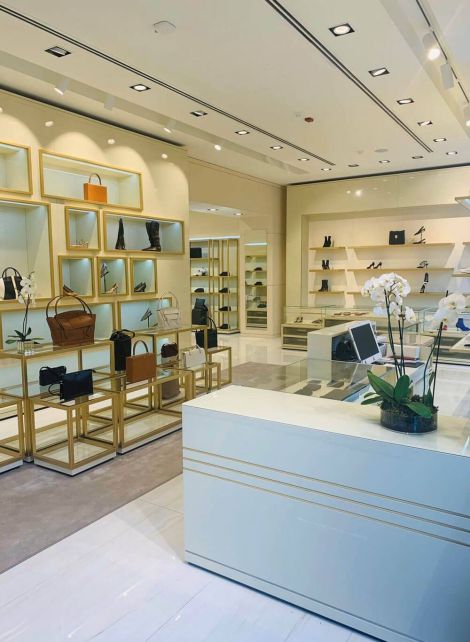 Progetto di ristrutturazione Tblisi Georgia - garderobe multibrand